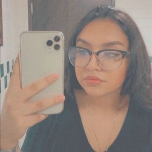 Meet your Posher, Jimena